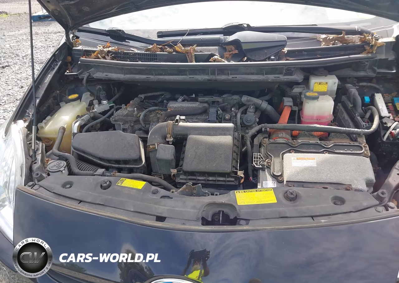 2011 Toyota Prius Four VIN:JTDKN3DU9B0253667 - 10