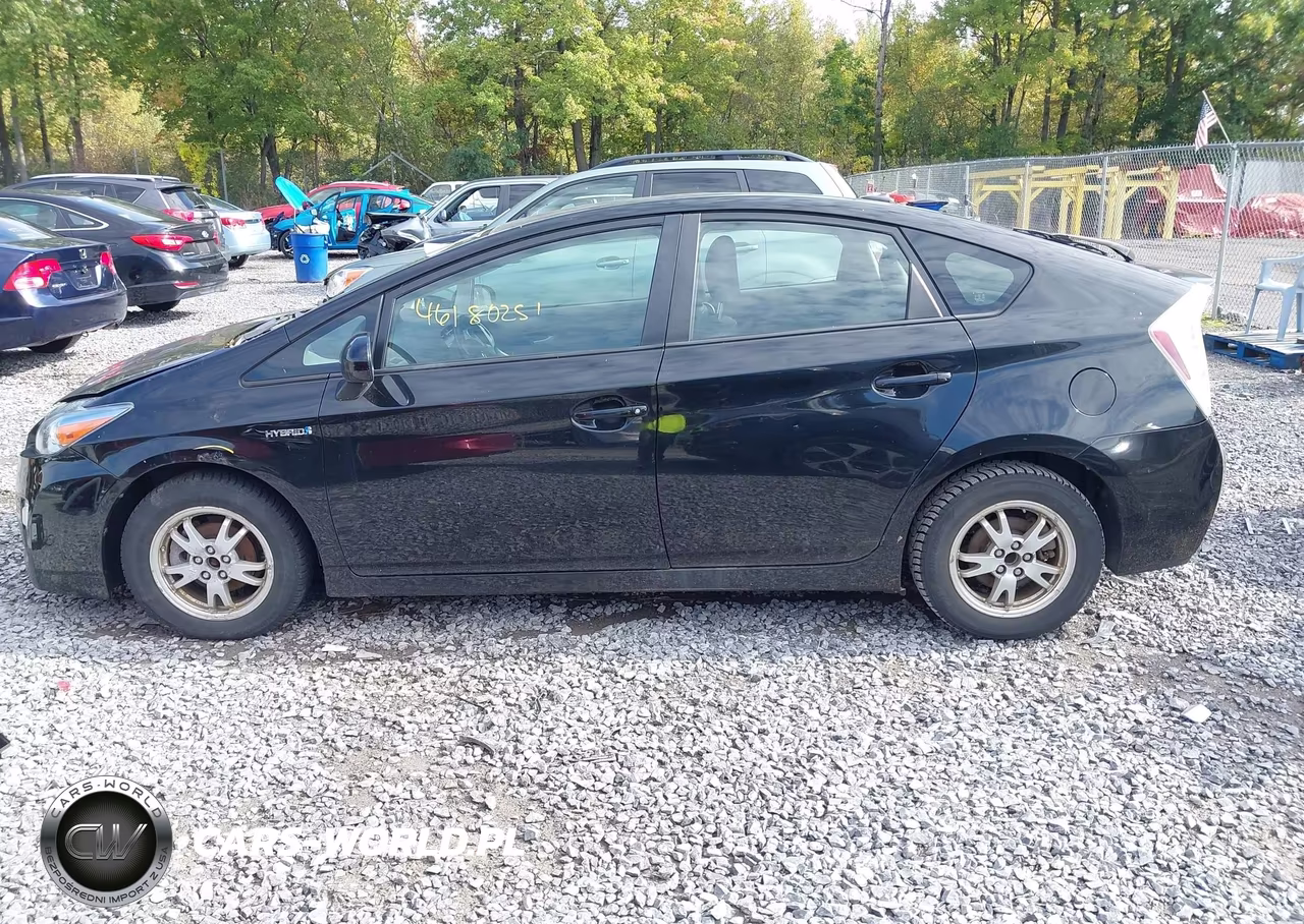 2011 Toyota Prius Four VIN:JTDKN3DU9B0253667 - 14