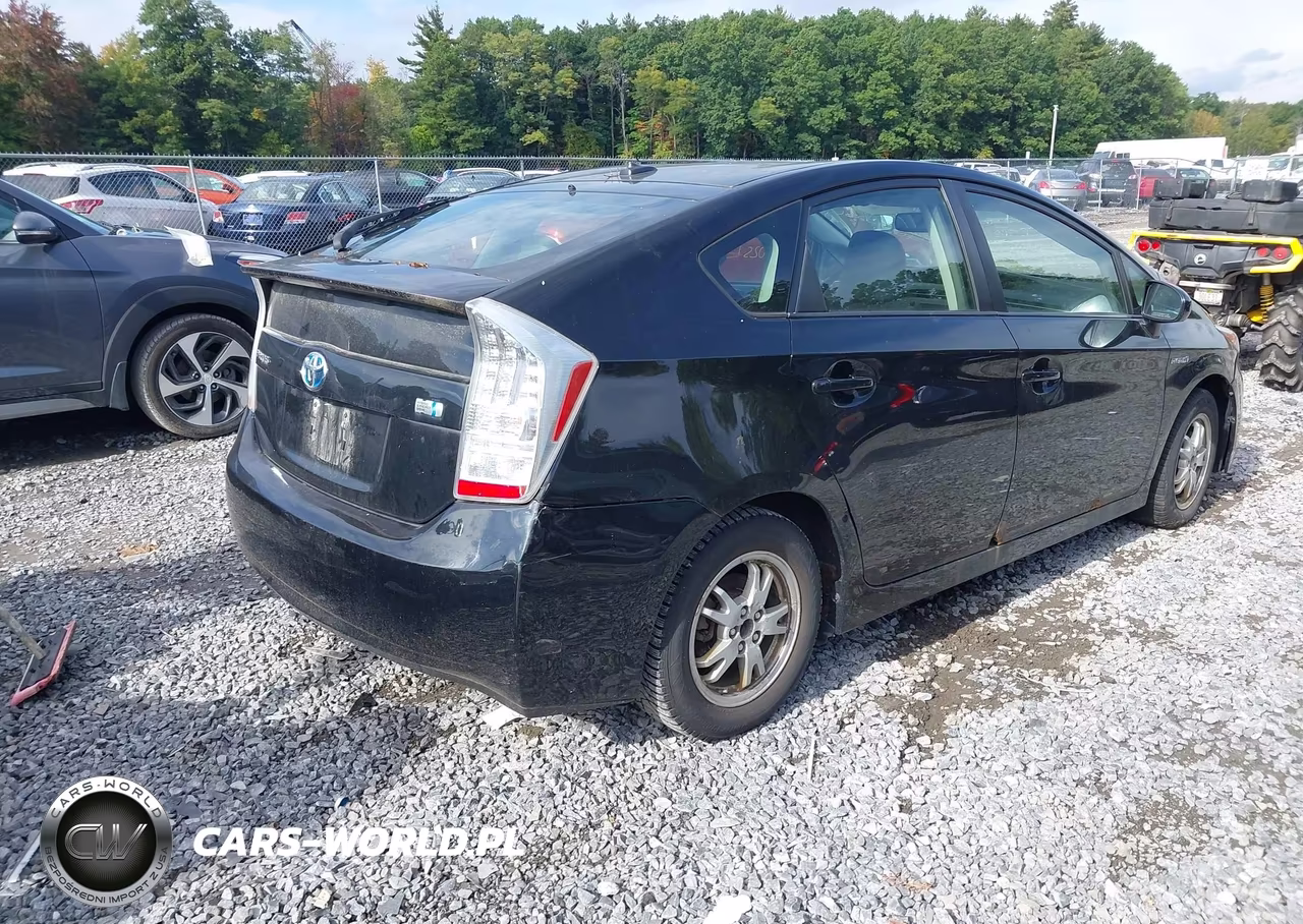 2011 Toyota Prius Four VIN:JTDKN3DU9B0253667 - 4