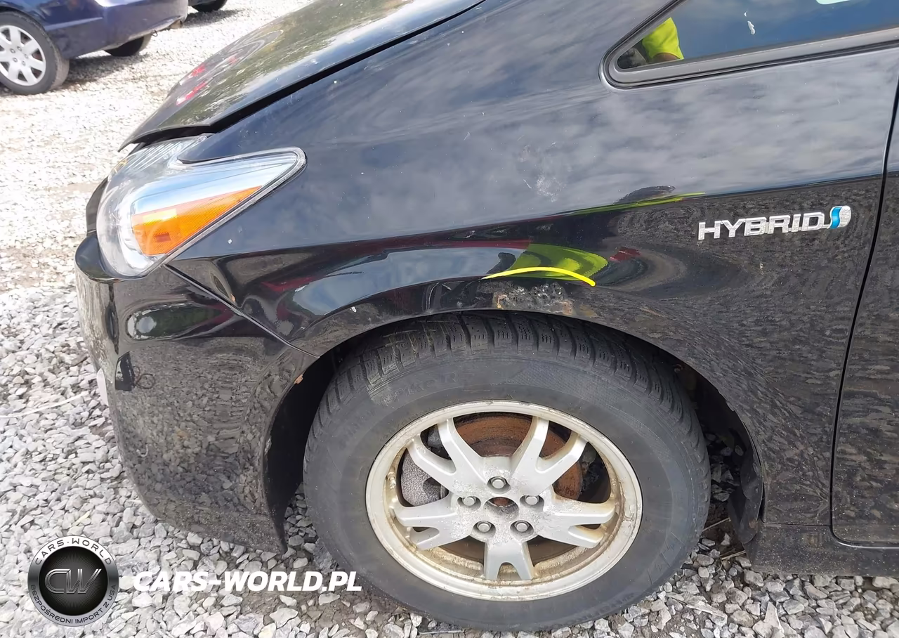 2011 Toyota Prius Four VIN:JTDKN3DU9B0253667 - 6