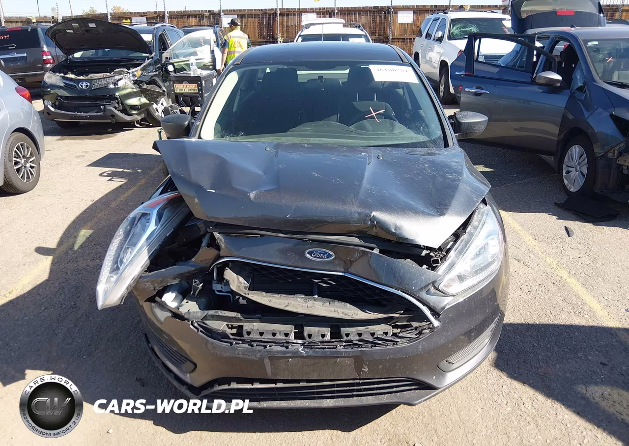 2016 Ford Focus S VIN:1FADP3E2XGL336908 - 12