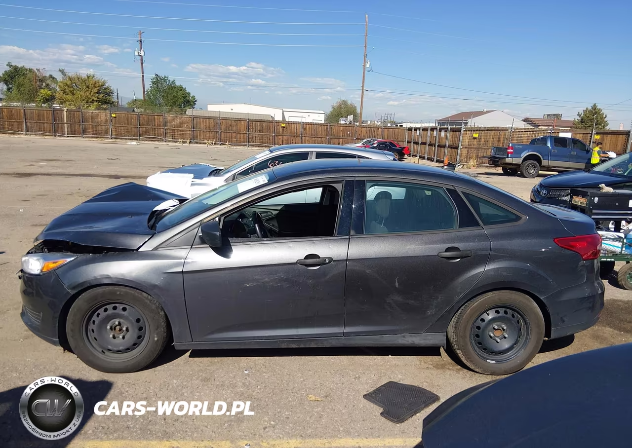2016 Ford Focus S VIN:1FADP3E2XGL336908 - 14