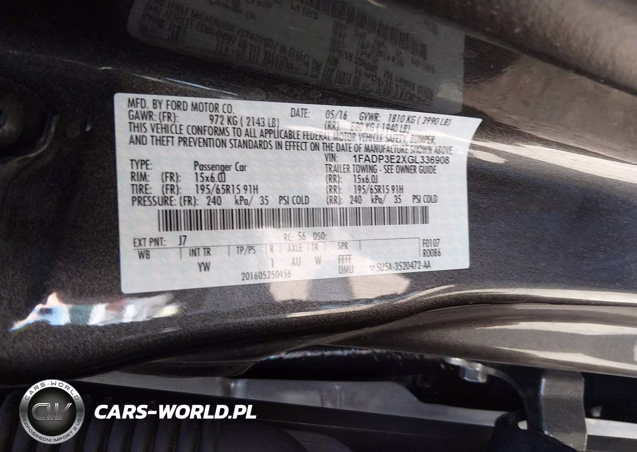 2016 Ford Focus S VIN:1FADP3E2XGL336908 - 9