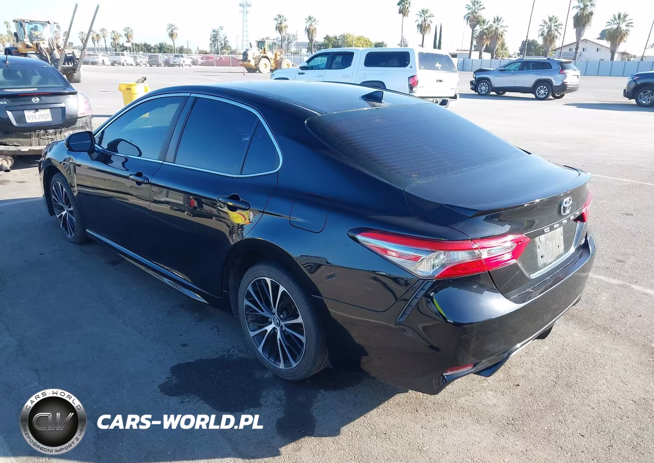 2019 Toyota Camry Se VIN:4T1B11HK2KU736303 - 3