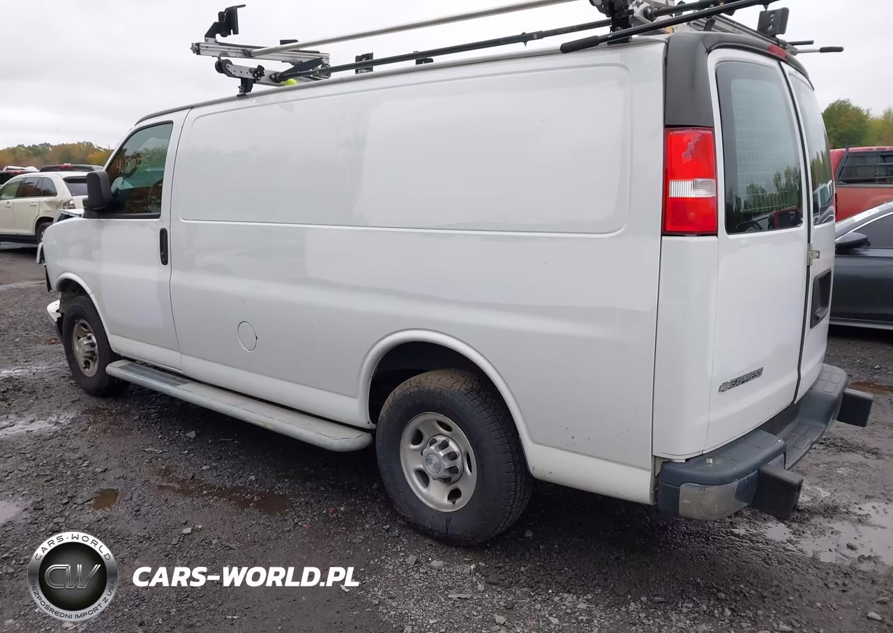 2019 Chevrolet Express 2500 Work Van VIN:1GCWGAFG3K1365544 - 3