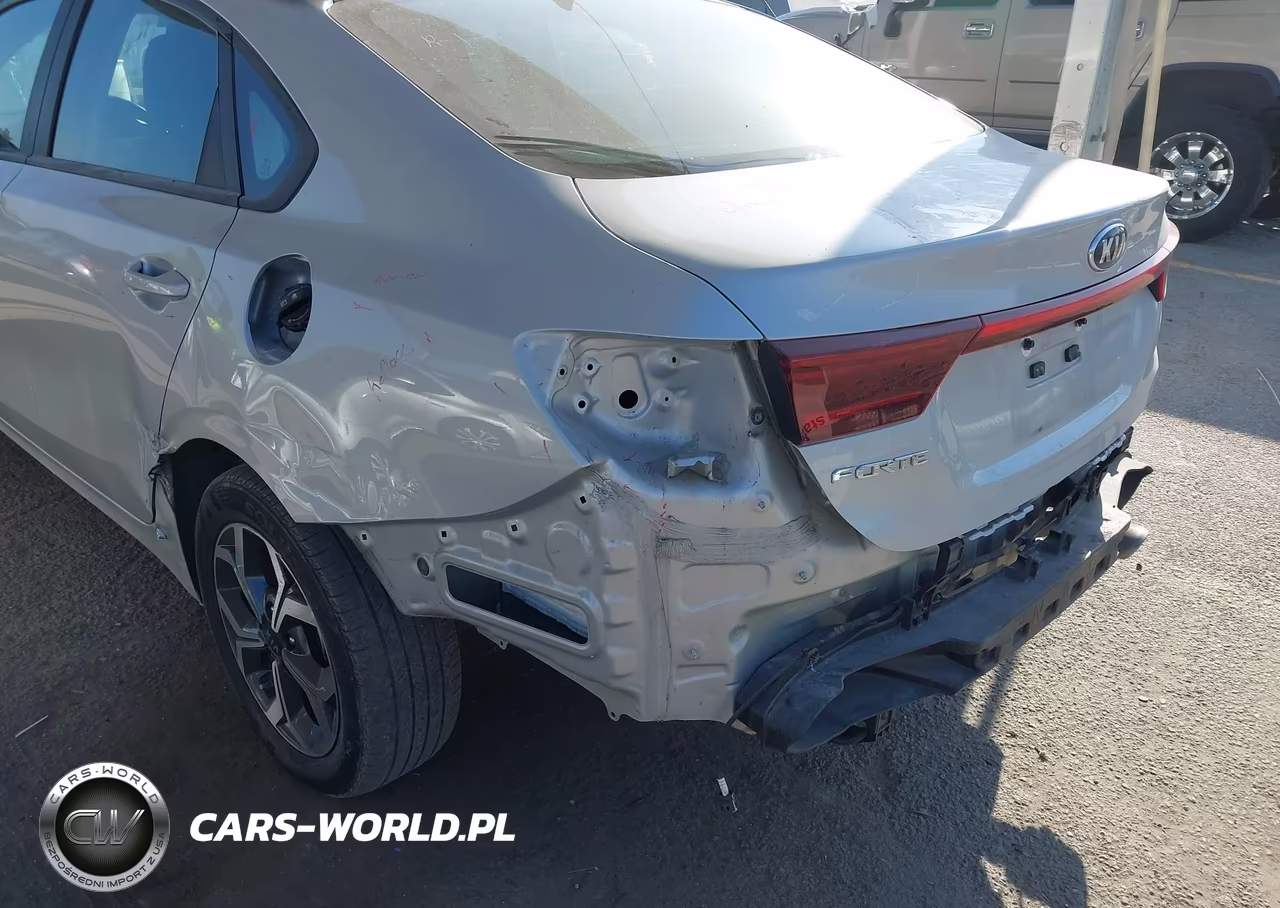 2021 Kia Forte Lxs VIN:3KPF24AD4ME325227 - 6