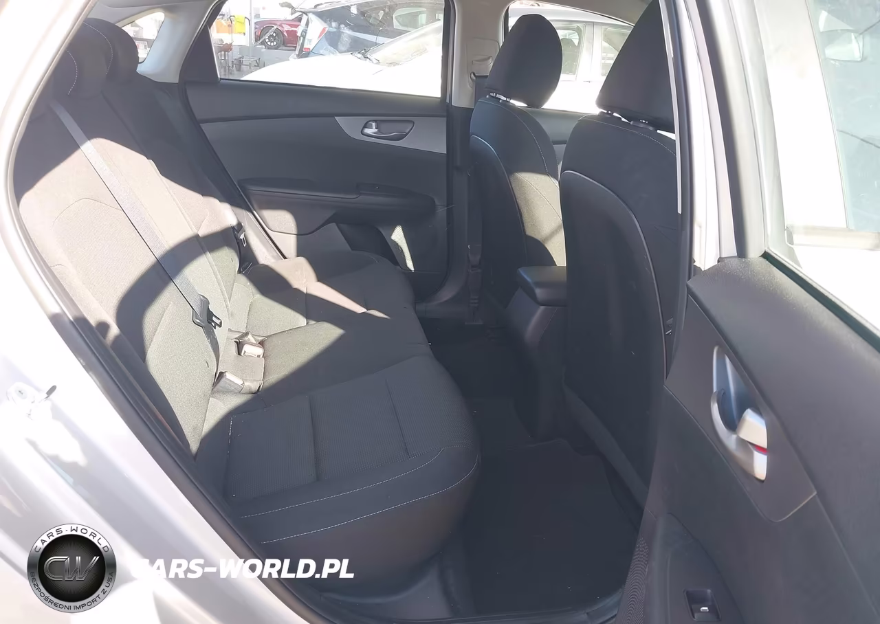 2021 Kia Forte Lxs VIN:3KPF24AD4ME325227 - 8