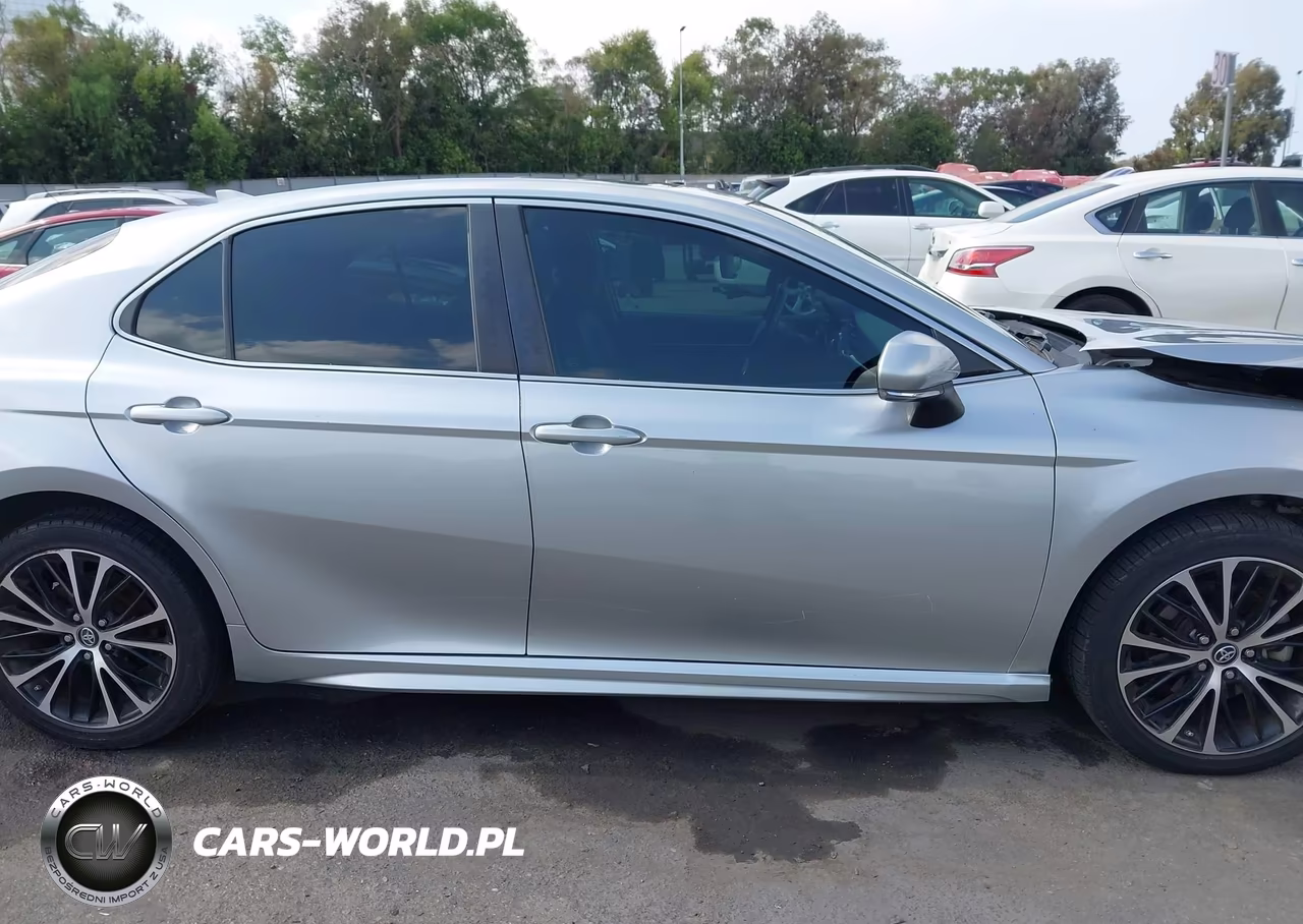 2018 Toyota Camry Se VIN:4T1B11HK3JU063732 - 13