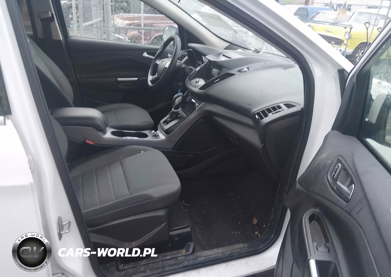 2016 Ford Escape Se VIN:1FMCU9G91GUC17324 - 5