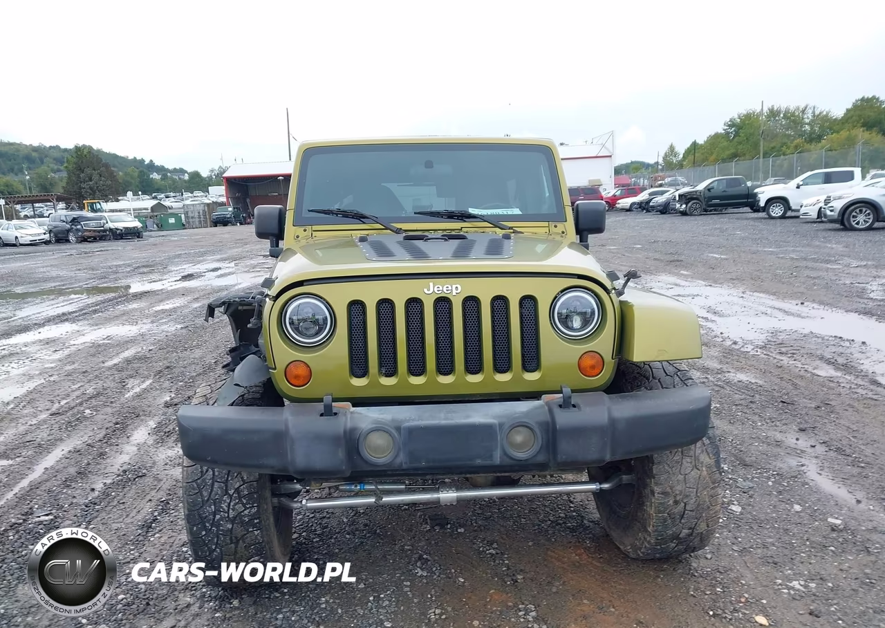 2007 Jeep Wrangler Unlimited Sahara VIN:1J4GA591X7L159566 - 12