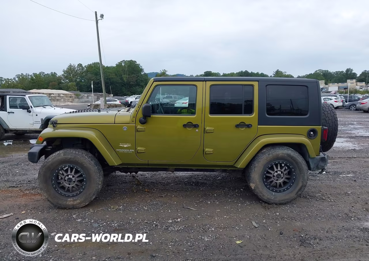 2007 Jeep Wrangler Unlimited Sahara VIN:1J4GA591X7L159566 - 14