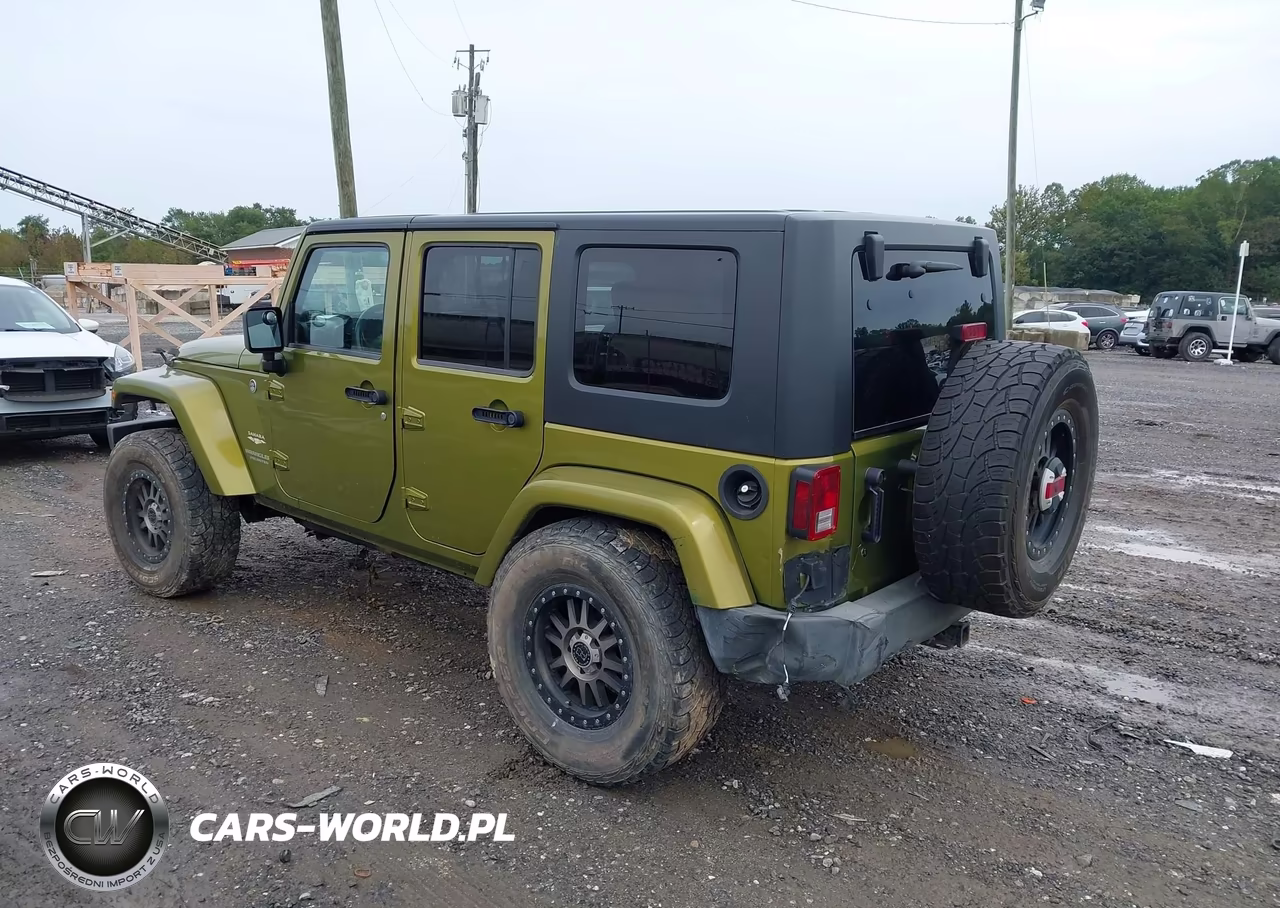 2007 Jeep Wrangler Unlimited Sahara VIN:1J4GA591X7L159566 - 3
