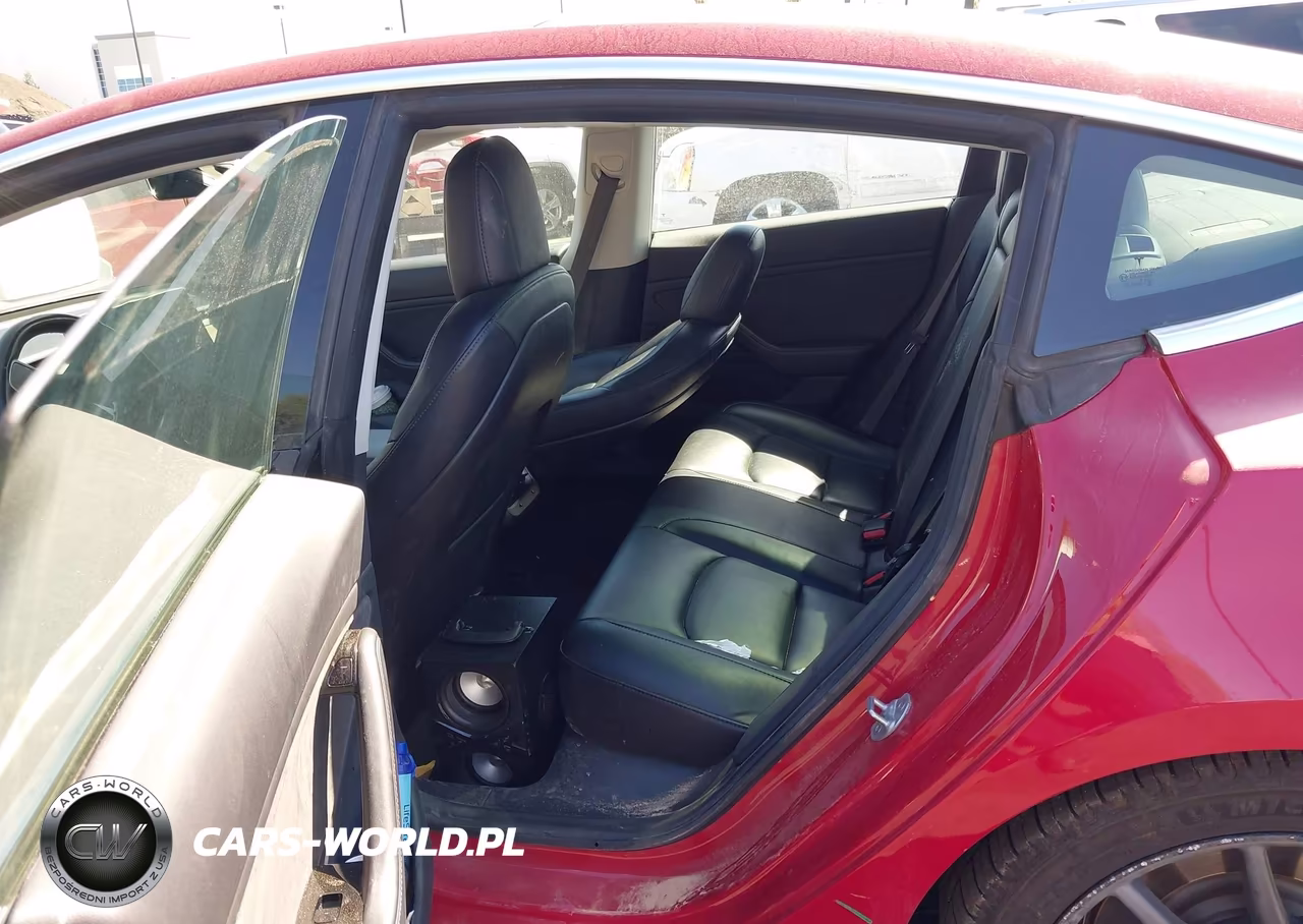 2018 Tesla Model 3 Long Range-Performance VIN:5YJ3E1EB9JF104715 - 8