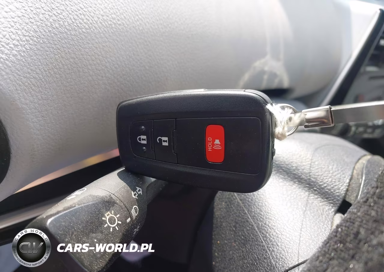 2018 Toyota Prius Two VIN:JTDKBRFU9J3596260 - 11