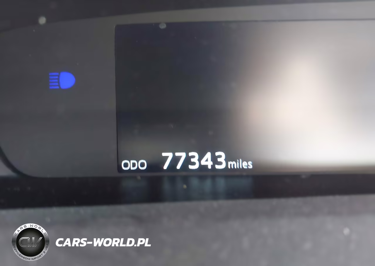 2018 Toyota Prius Two VIN:JTDKBRFU9J3596260 - 16