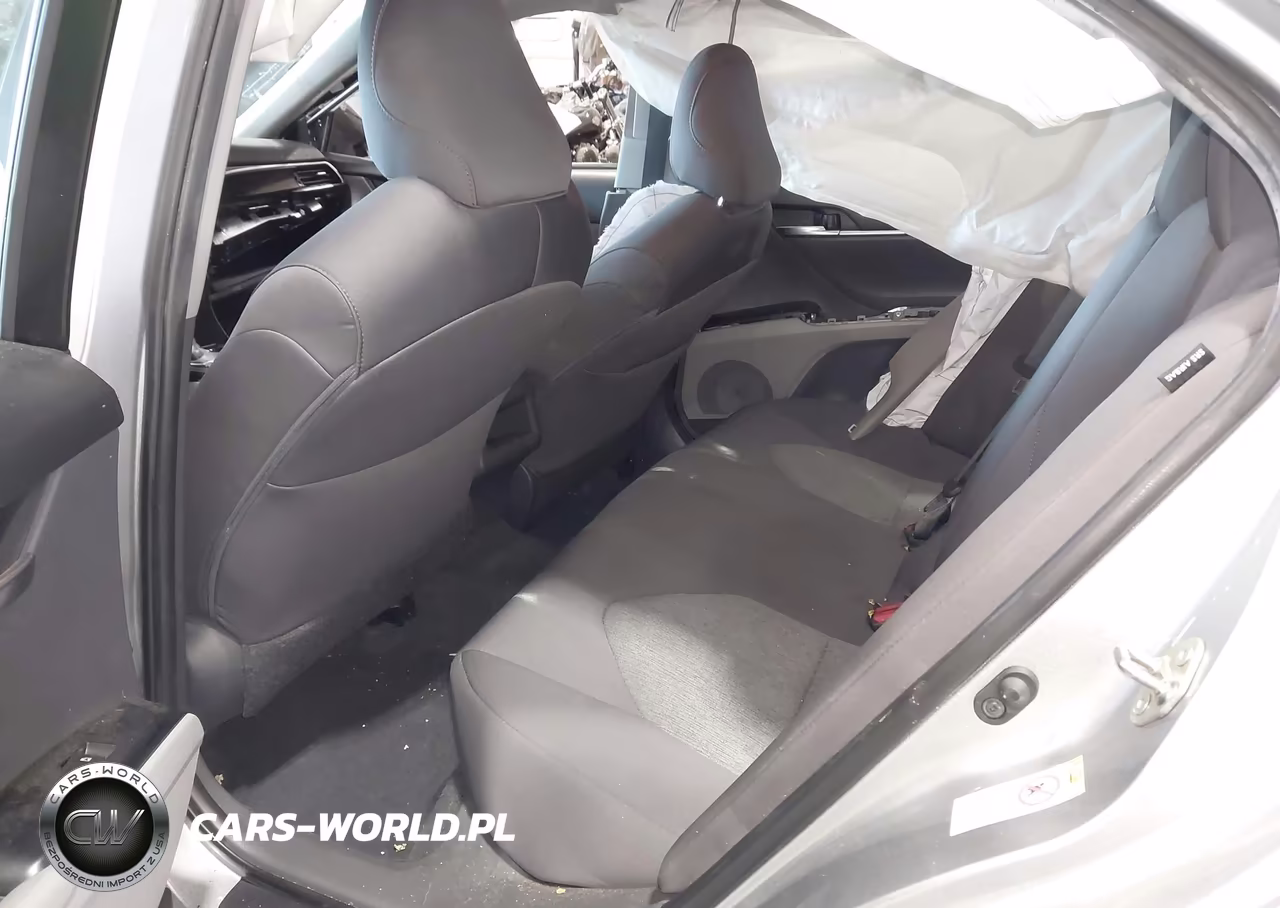 2018 Toyota Camry Le VIN:4T1B11HK9JU599732 - 8