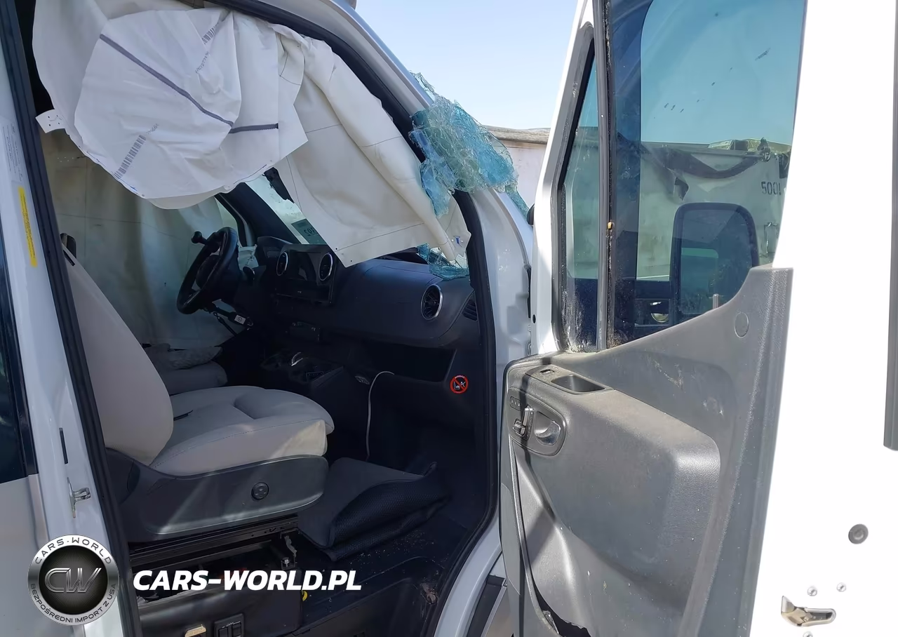 2020 Mercedes-Benz Sprinter 3500 VIN:W1X8E33Y0LN090488 - 5