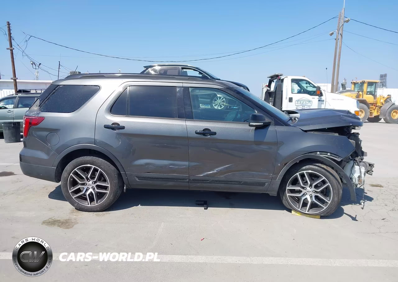 2017 Ford Explorer Sport VIN:1FM5K8GT1HGA70071 - 14