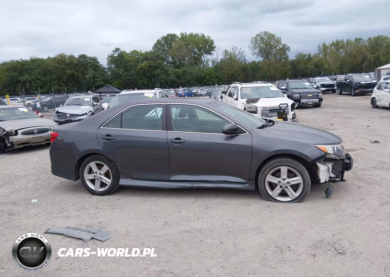 2014 Toyota Camry Se VIN:4T1BF1FK5EU776576 - 14