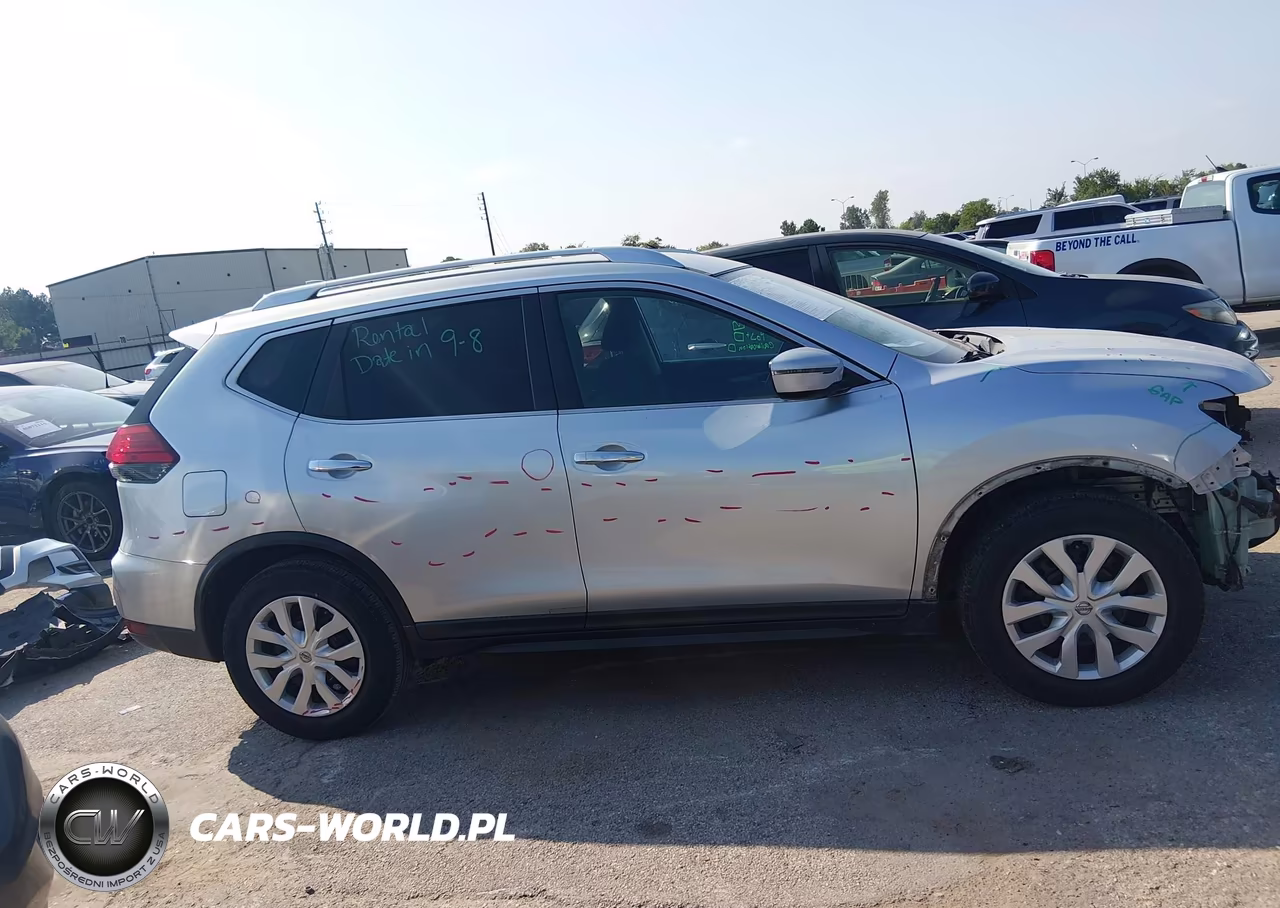 2017 Nissan Rogue S VIN:KNMAT2MT3HP597921 - 13