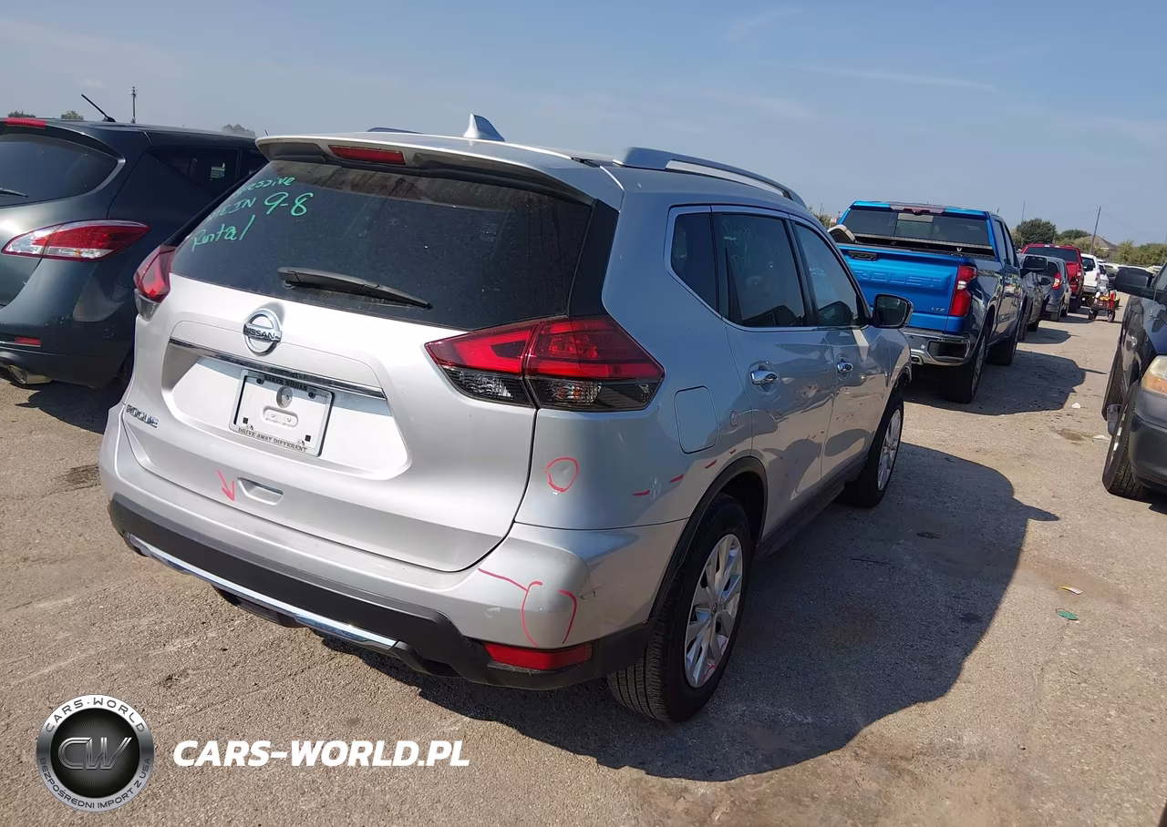 2017 Nissan Rogue S VIN:KNMAT2MT3HP597921 - 4