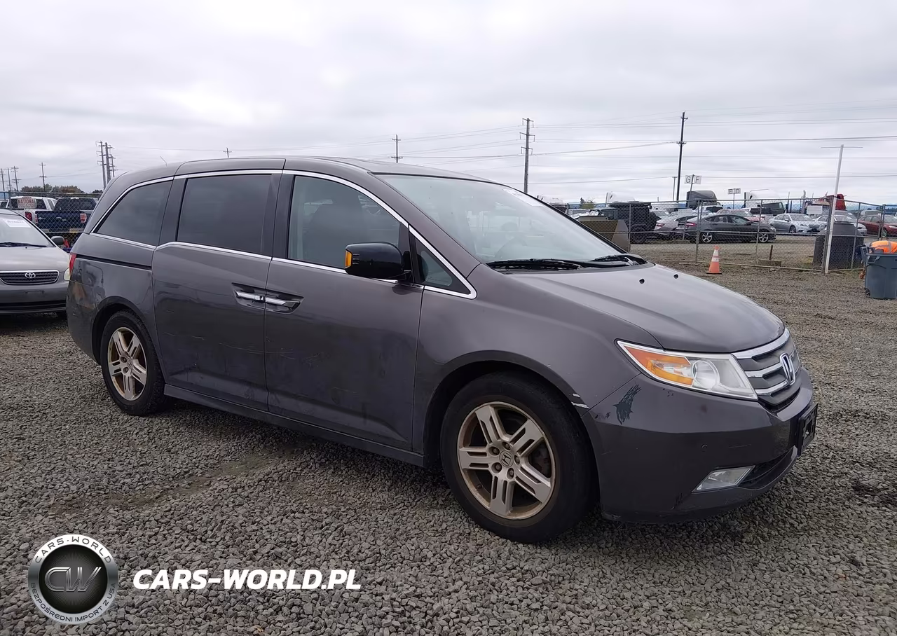 2013 Honda Odyssey Touring-Touring Elite