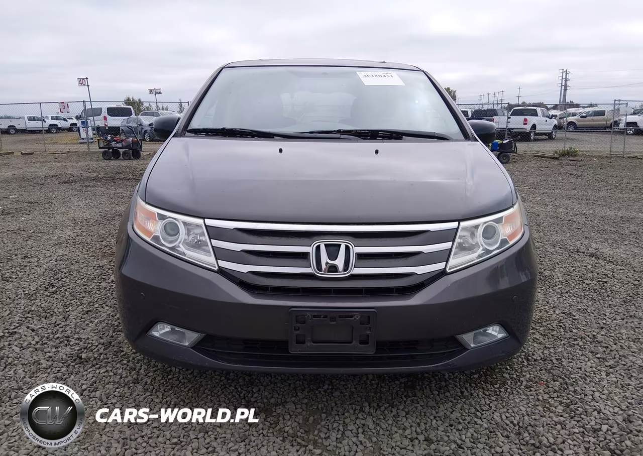 2013 Honda Odyssey Touring-Touring Elite VIN:5FNRL5H94DB084670 - 12