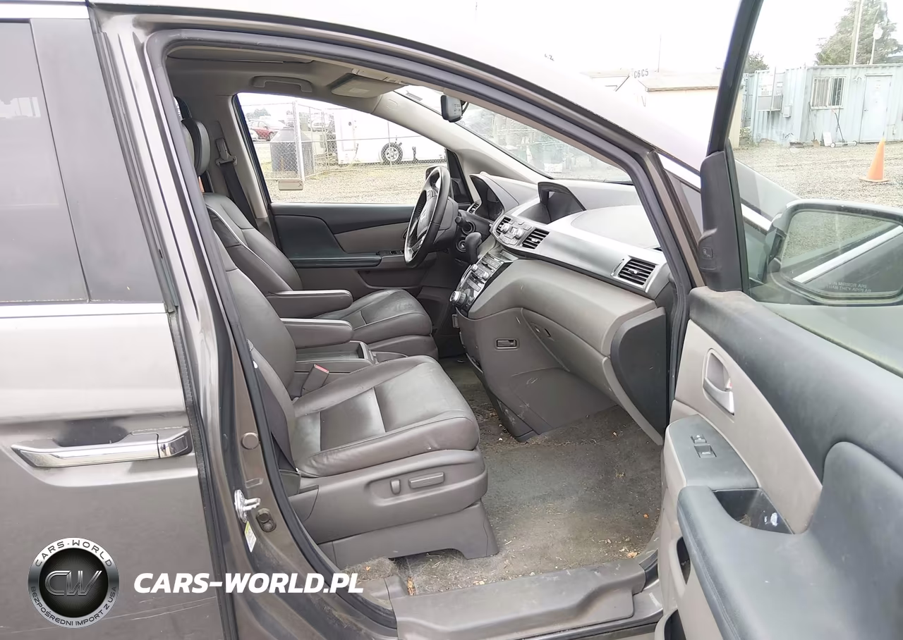 2013 Honda Odyssey Touring-Touring Elite VIN:5FNRL5H94DB084670 - 5