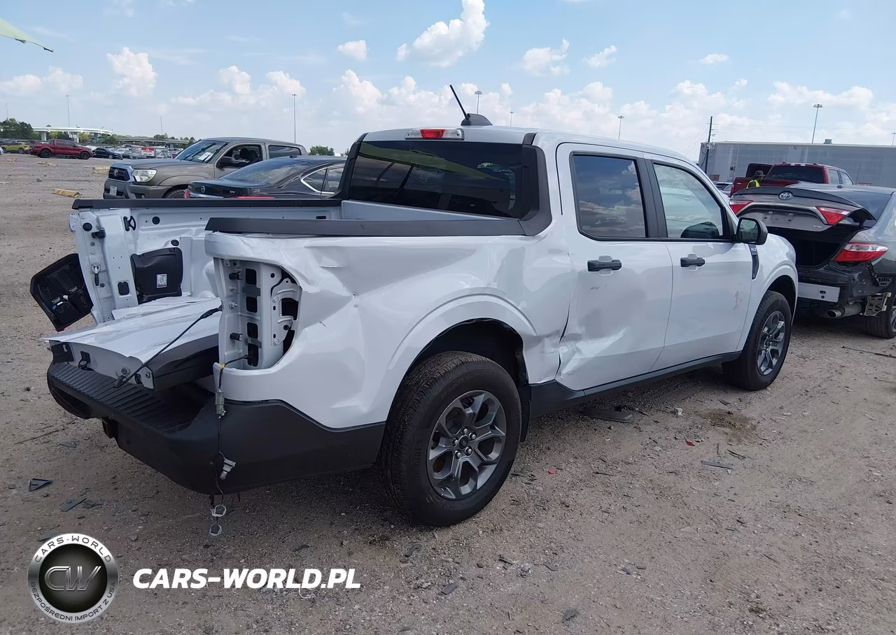 2025 Ford Maverick Xlt VIN:3FTTW8JA6SRA07569 - 4