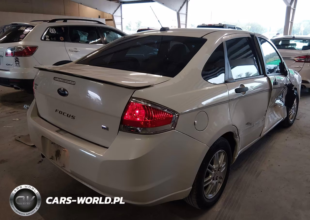 2010 Ford Focus Se VIN:1FAHP3FN9AW104686 - 4