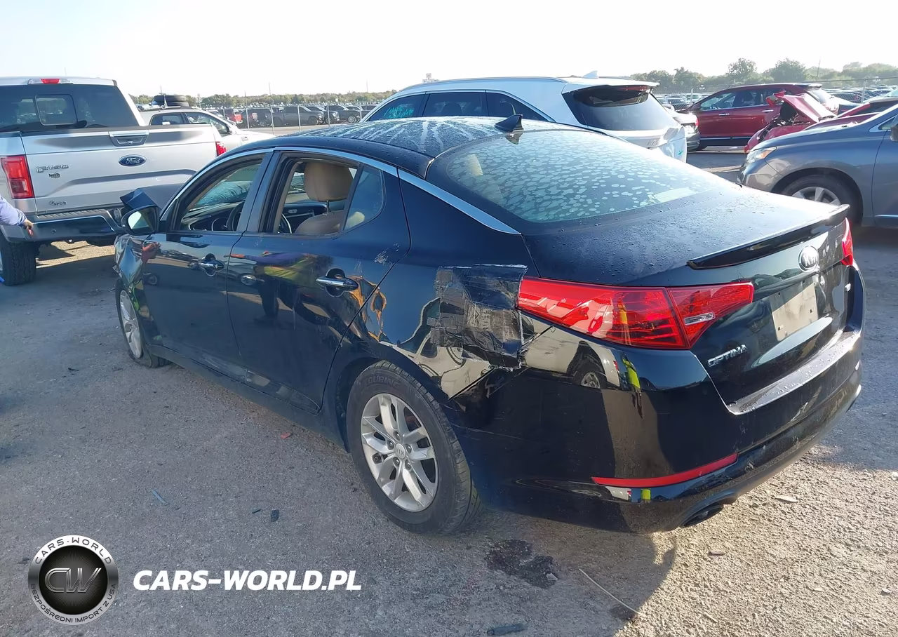 2013 Kia Optima Lx VIN:5XXGM4A75DG188881 - 3