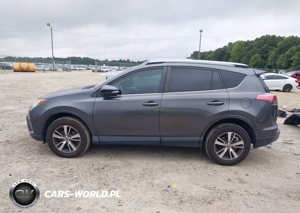 2017 Toyota Rav4 Xle VIN:JTMWFREV1HJ116203 - 14