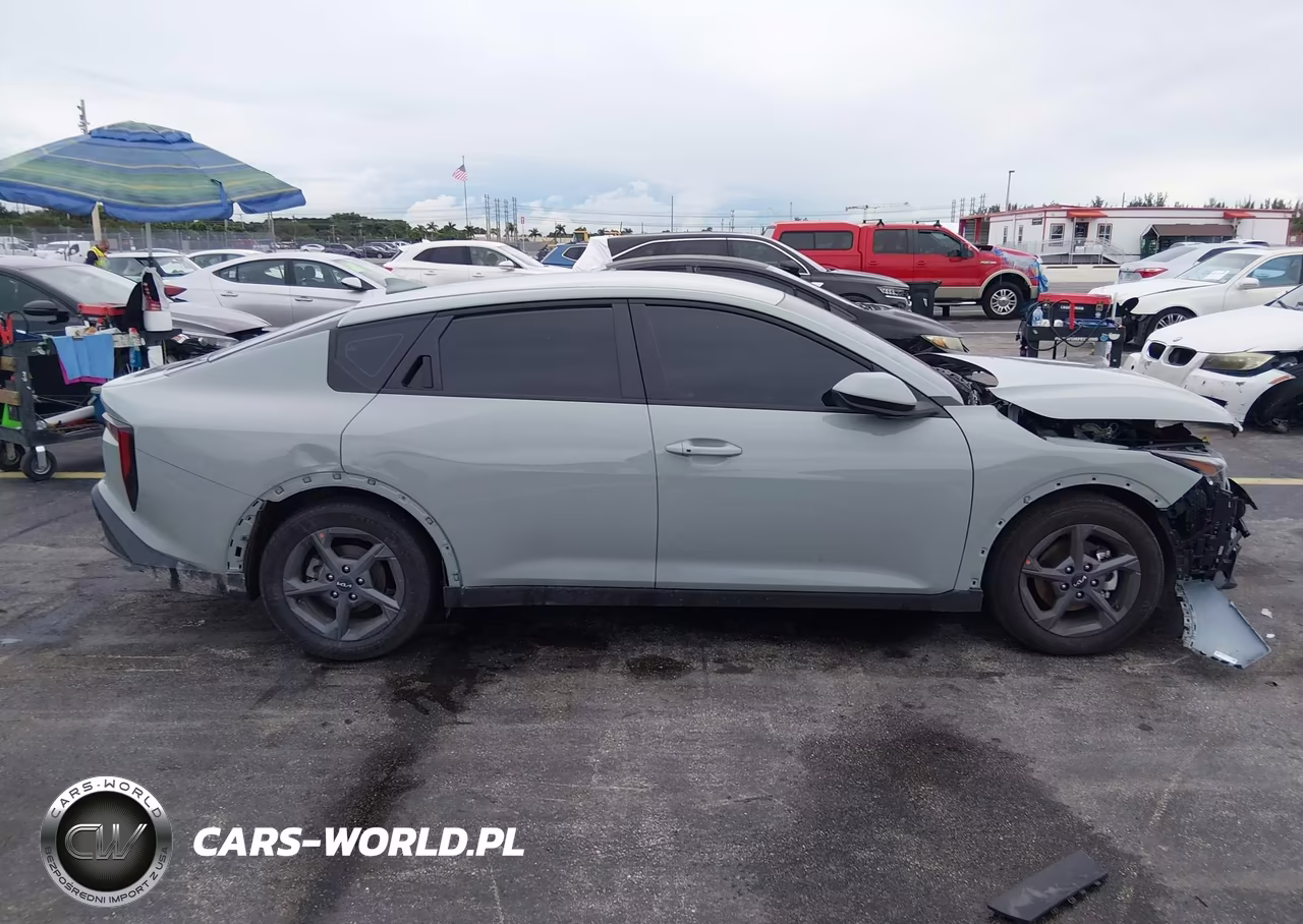 2026 Kia K4 Lxs VIN:3KPFT4DE8TE388430 - 14