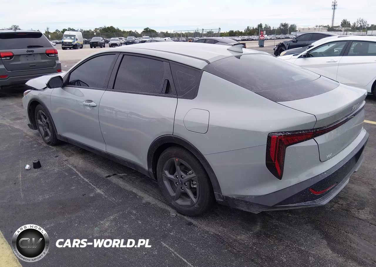 2026 Kia K4 Lxs VIN:3KPFT4DE8TE388430 - 3