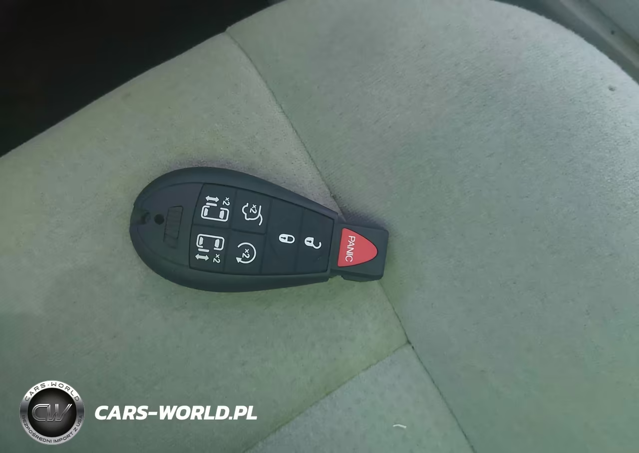 2011 Dodge Grand Caravan Crew VIN:2D4RN5DG6BR790817 - 11
