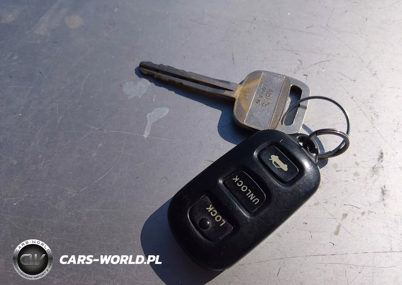 2004 Toyota Camry Le VIN:4T1BE32K14U275235 - 11