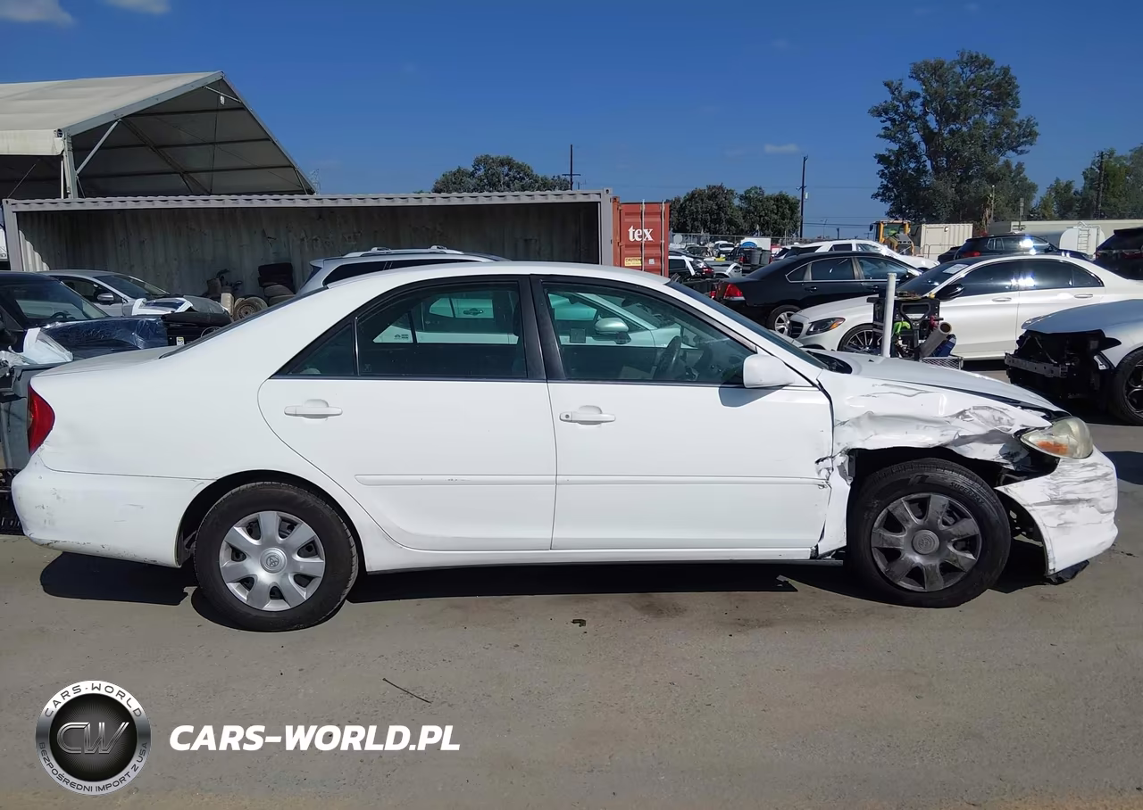 2004 Toyota Camry Le VIN:4T1BE32K14U275235 - 13