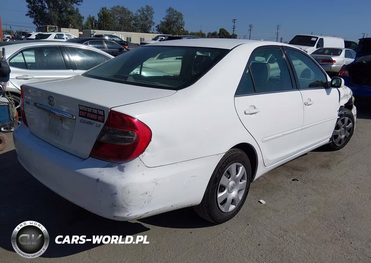 2004 Toyota Camry Le VIN:4T1BE32K14U275235 - 4