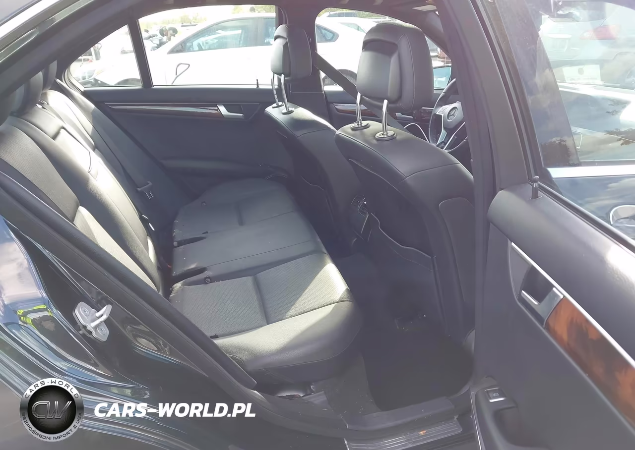 2012 Mercedes-Benz C 300 Sport 4Matic VIN:WDDGF8BBXCA627545 - 8