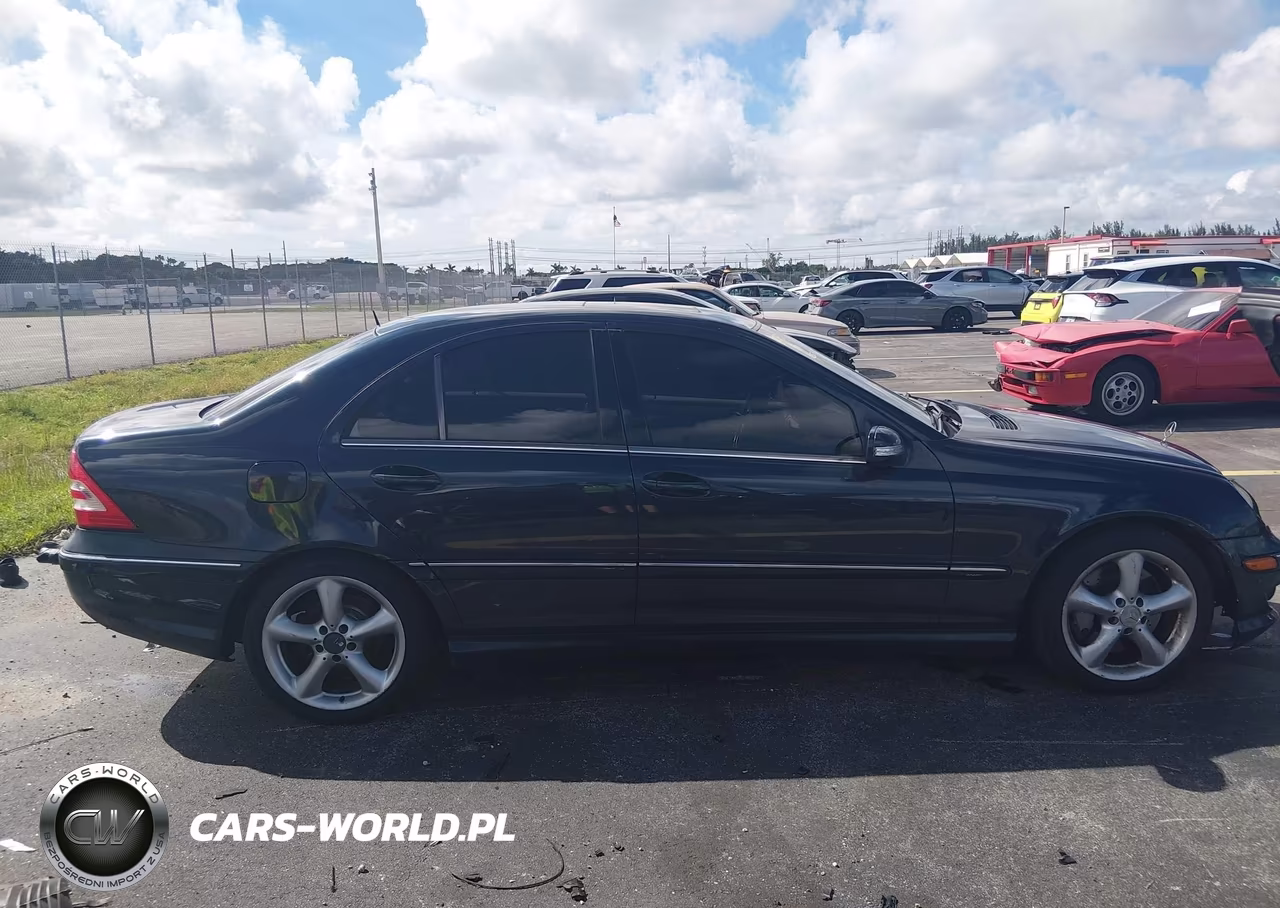 2005 Mercedes-Benz C 230 Kompressor Sport VIN:WDBRF40J95A728843 - 13