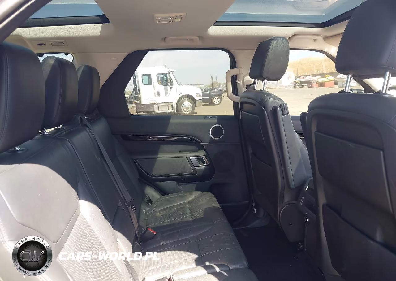 2019 Land Rover Discovery Se VIN:SALRG2RV2K2400705 - 8