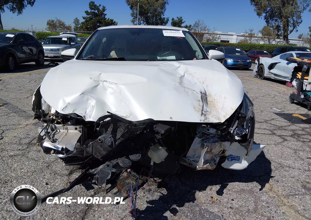2020 Honda Clarity Plug-In Hybrid Touring VIN:JHMZC5F3XLC002126 - 14