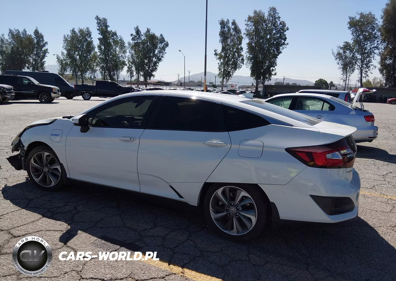 2020 Honda Clarity Plug-In Hybrid Touring VIN:JHMZC5F3XLC002126 - 16