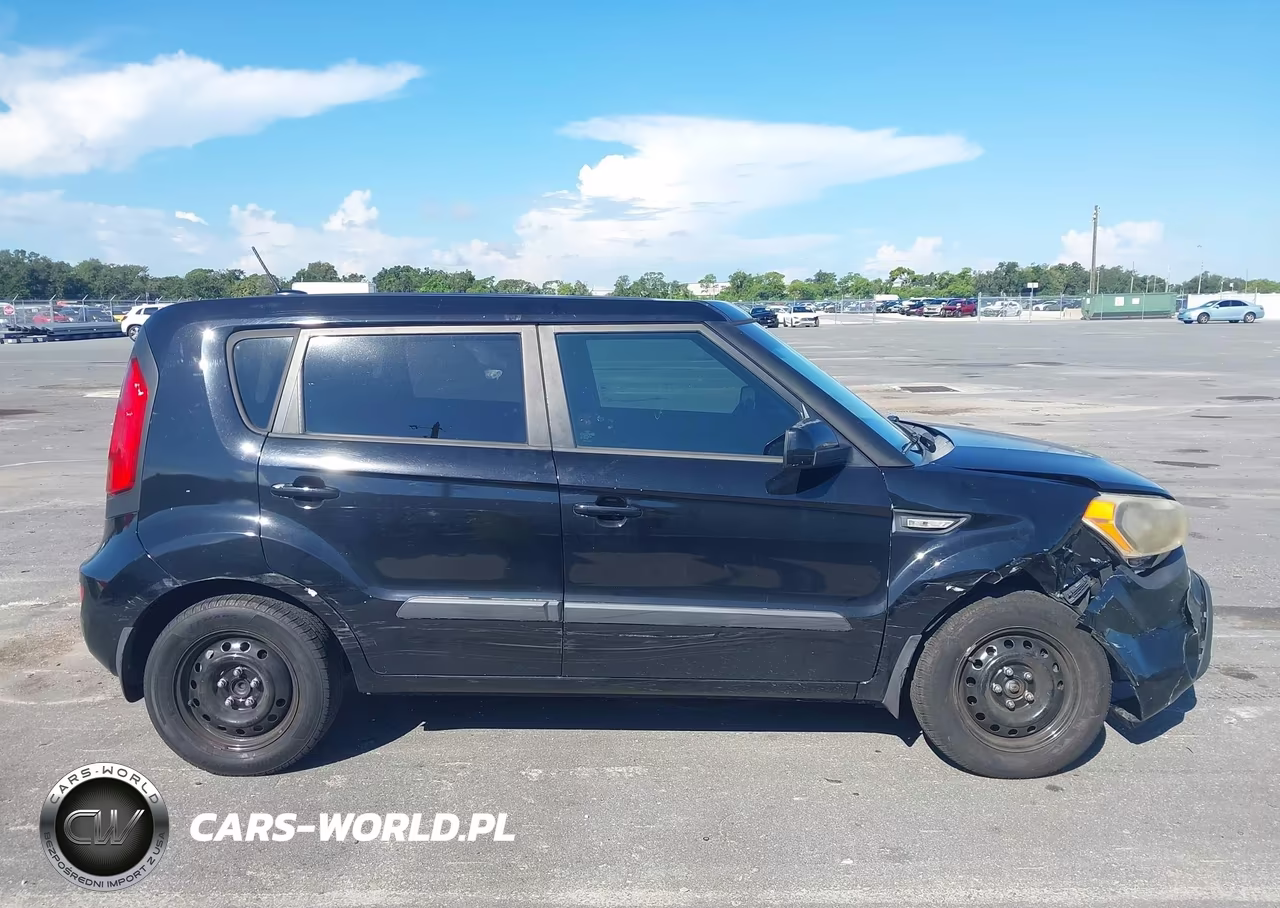 2013 Kia Soul VIN:KNDJT2A52D7585923 - 13