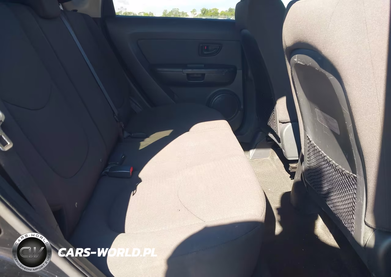 2013 Kia Soul VIN:KNDJT2A52D7585923 - 8