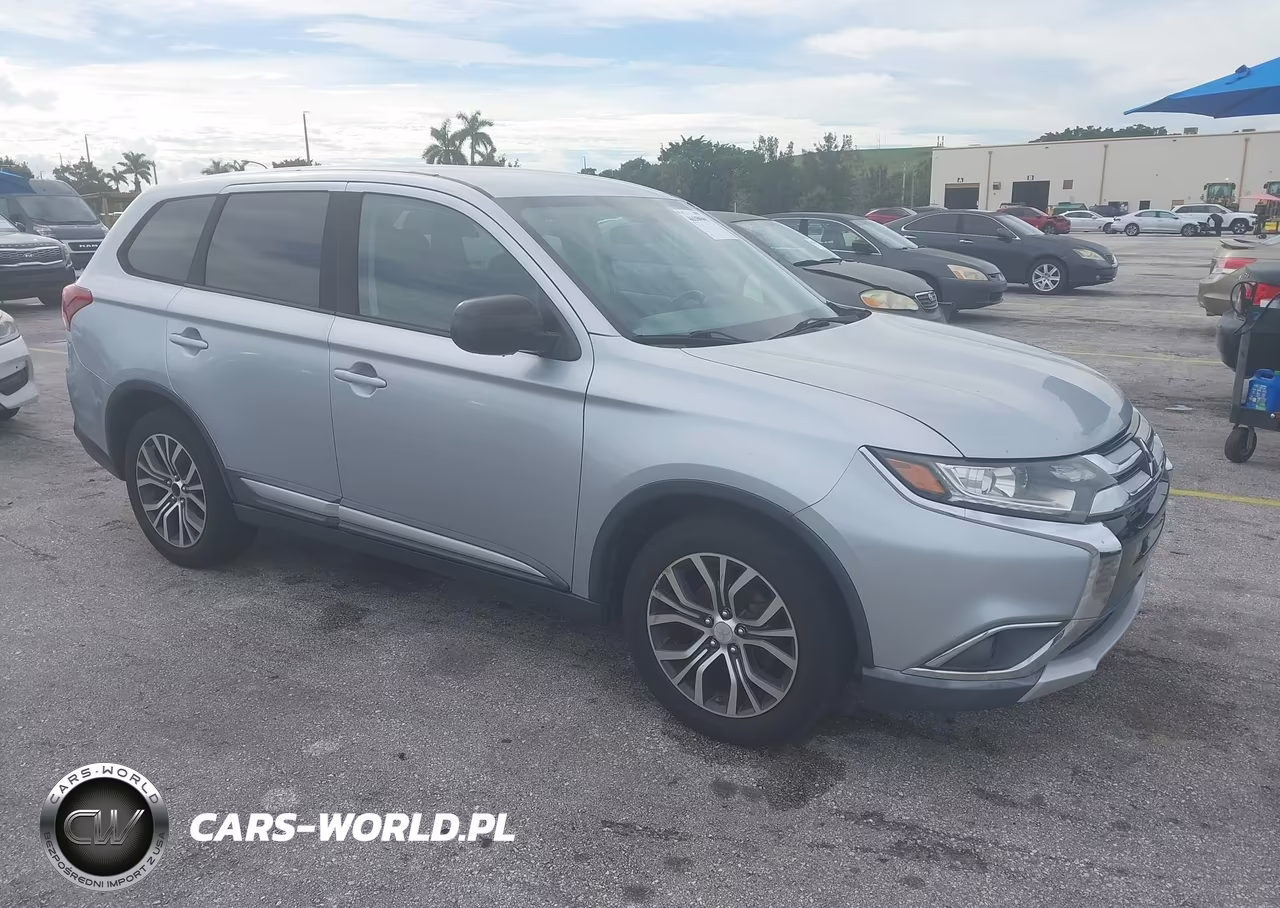 2016 Mitsubishi Outlander Es – zdjęcie 1 z 13