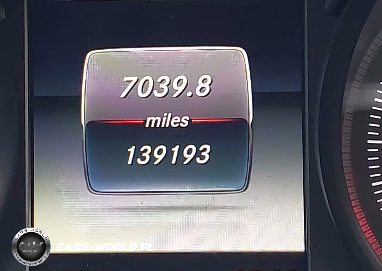 2015 Mercedes-Benz C 300 4Matic VIN:55SWF4KB5FU029808 - 16