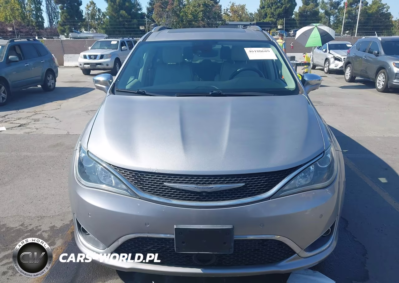 2017 Chrysler Pacifica Limited VIN:2C4RC1GG9HR579028 - 12