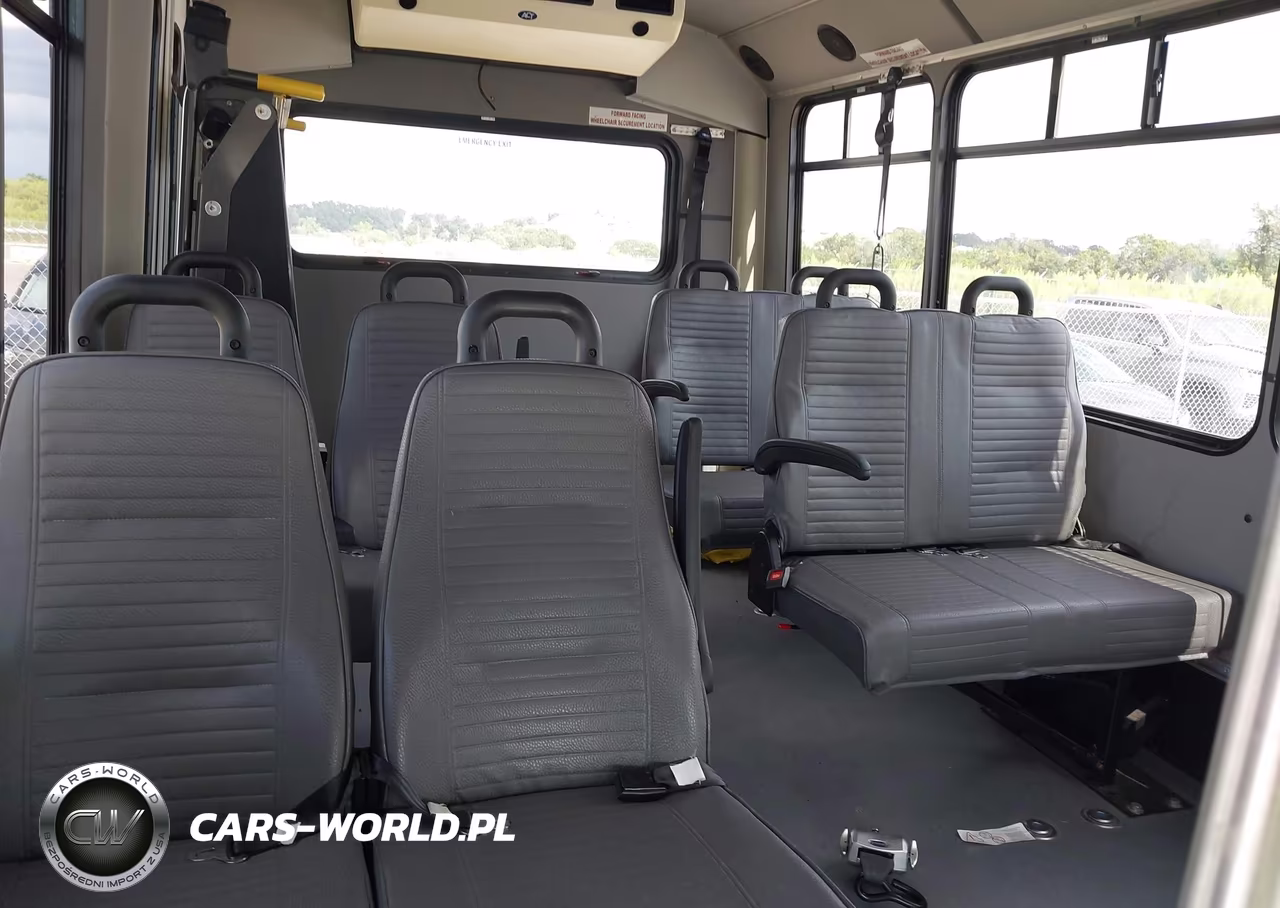 2017 Ford F-450 Chassis Xl VIN:1FDAF4GT1HEF23046 - 8