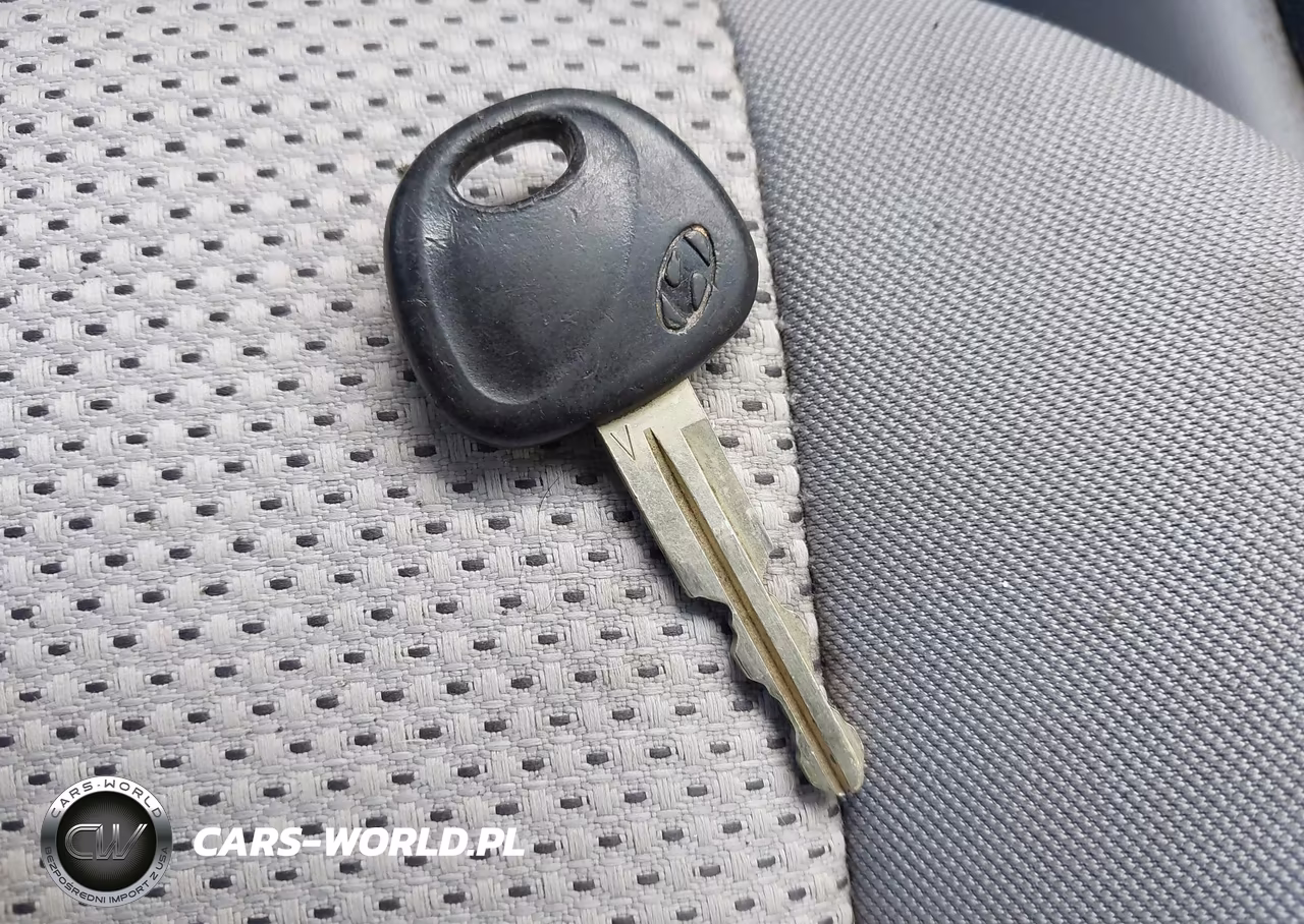 2010 Hyundai Accent Gls VIN:KMHCN4AC3AU484394 - 11